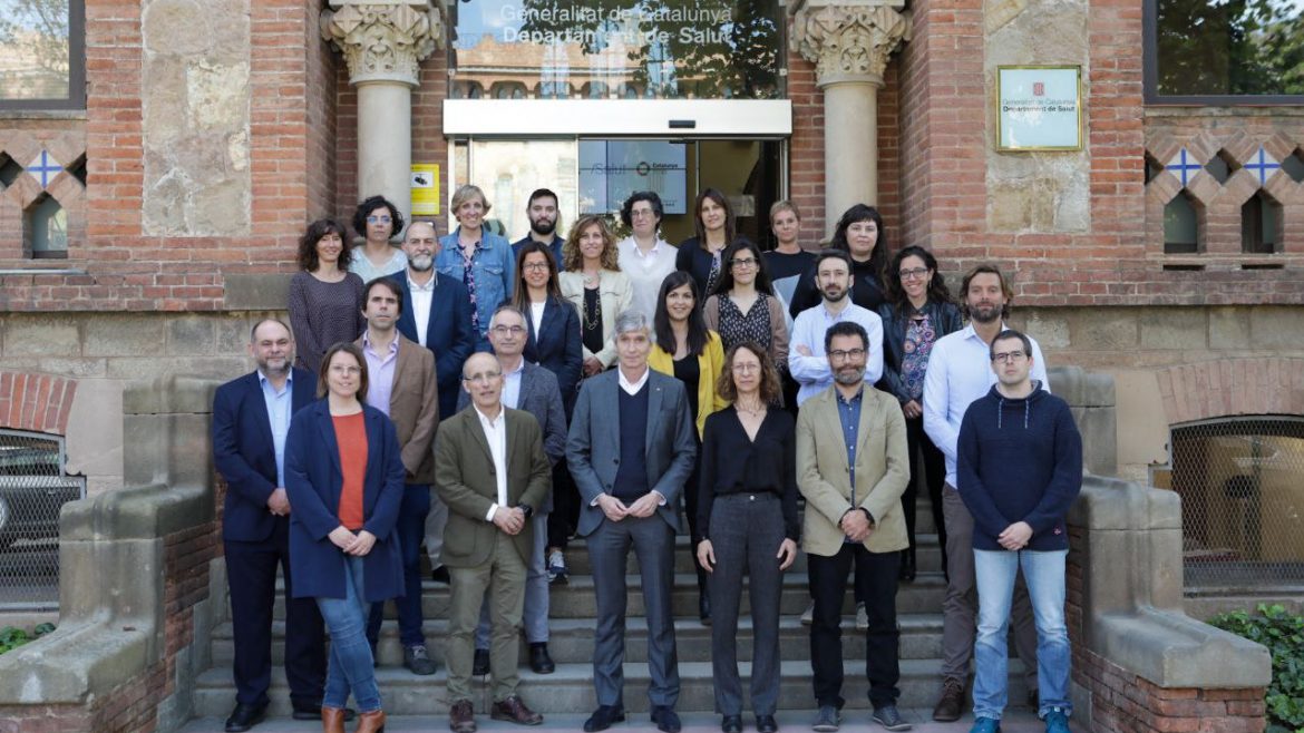 Foto dels integrants del renovat Consell Assessor Sociosanitari de Catalunya